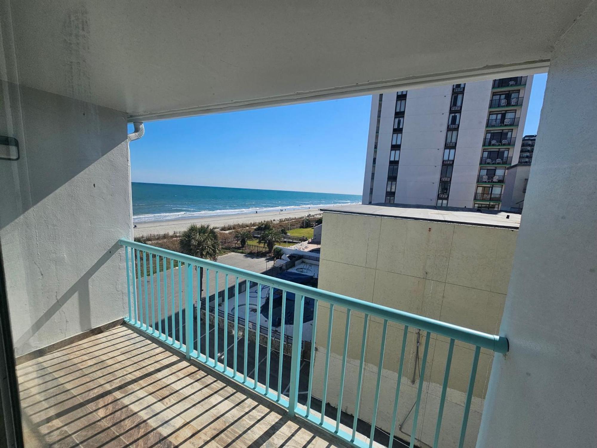 Southern Breeze Ocean Front Hotel マートルビーチ エクステリア 写真